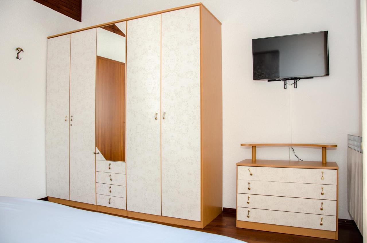 Guesthouse Ruza เซนญ์ ภายนอก รูปภาพ