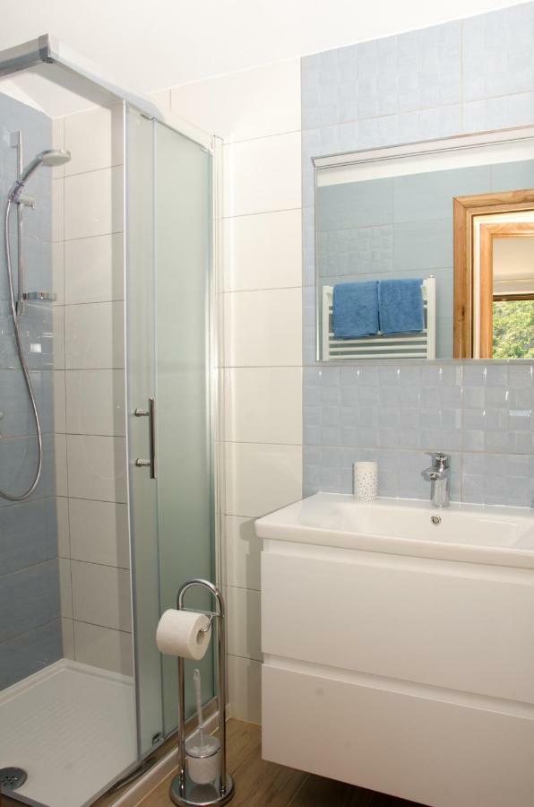 Guesthouse Ruza เซนญ์ ภายนอก รูปภาพ