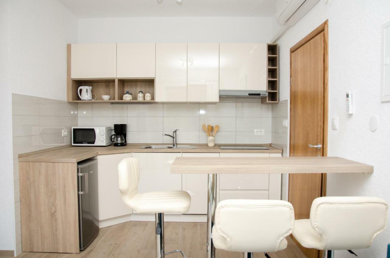Guesthouse Ruza เซนญ์ ภายนอก รูปภาพ